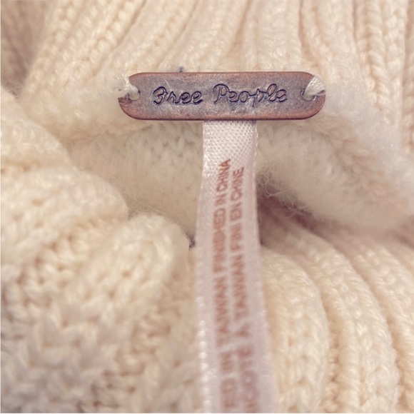 Free People Milo Tunic Sweater in Evening Cream Off White NWT XL - Picture 11 of 12